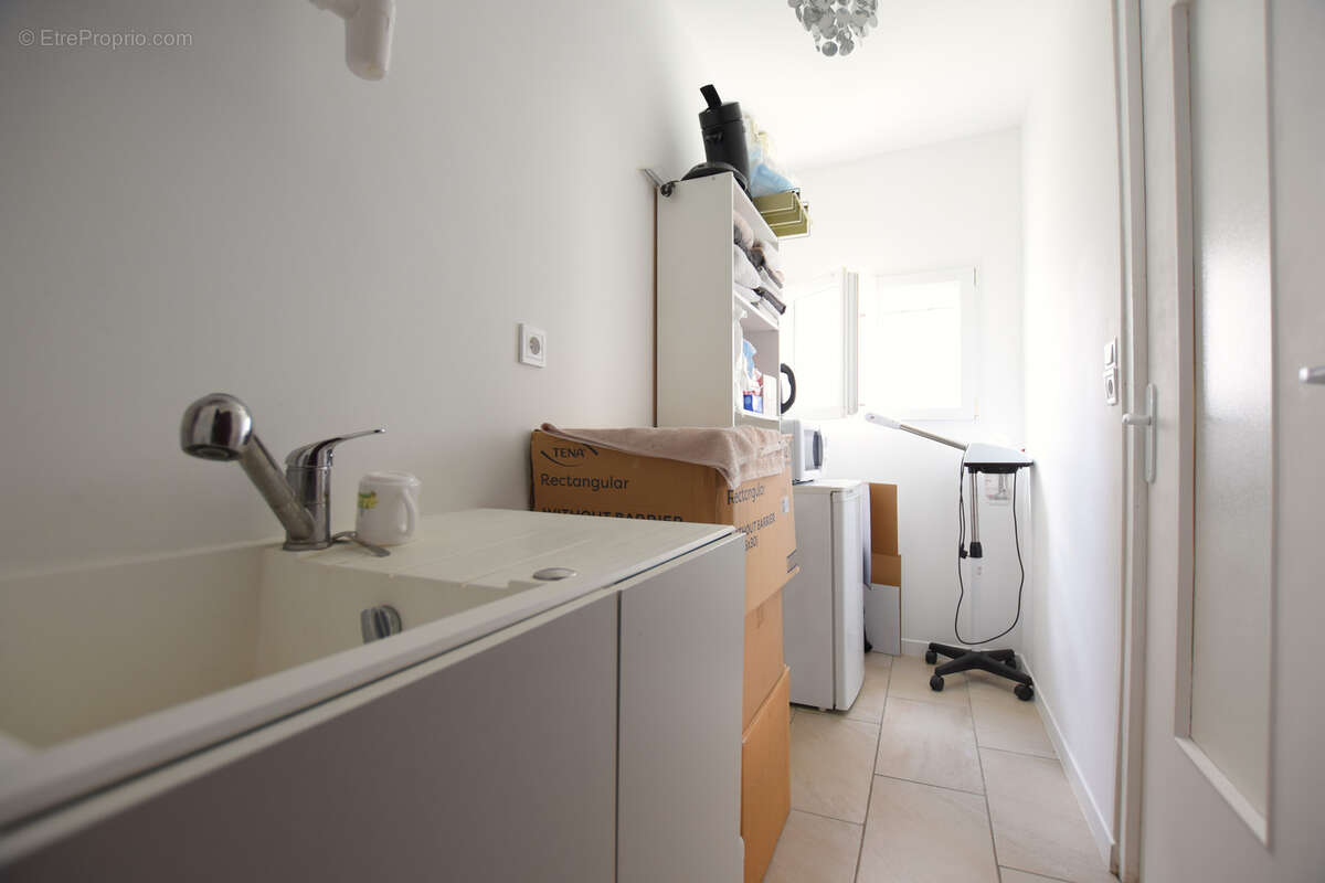 Commerce à LE PERRAY-EN-YVELINES