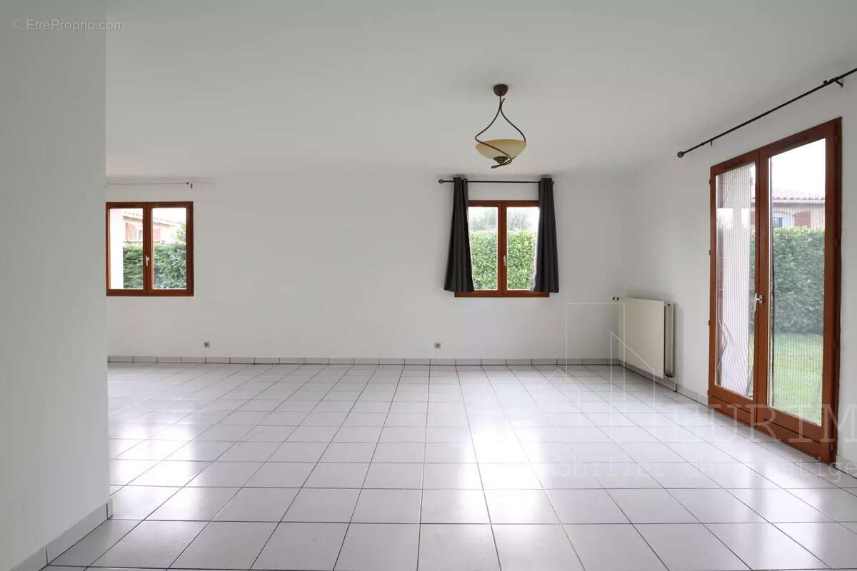 Maison à SAINT-ORENS-DE-GAMEVILLE