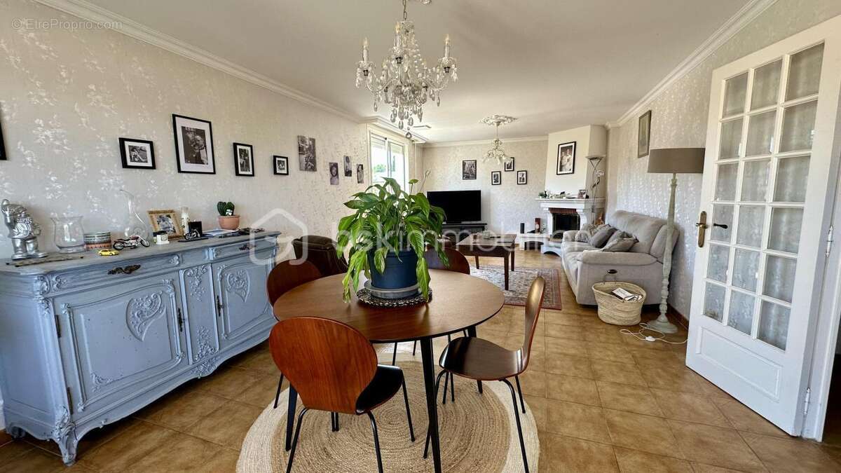 Maison à SAINT-ANDRE-DE-ROQUELONGUE