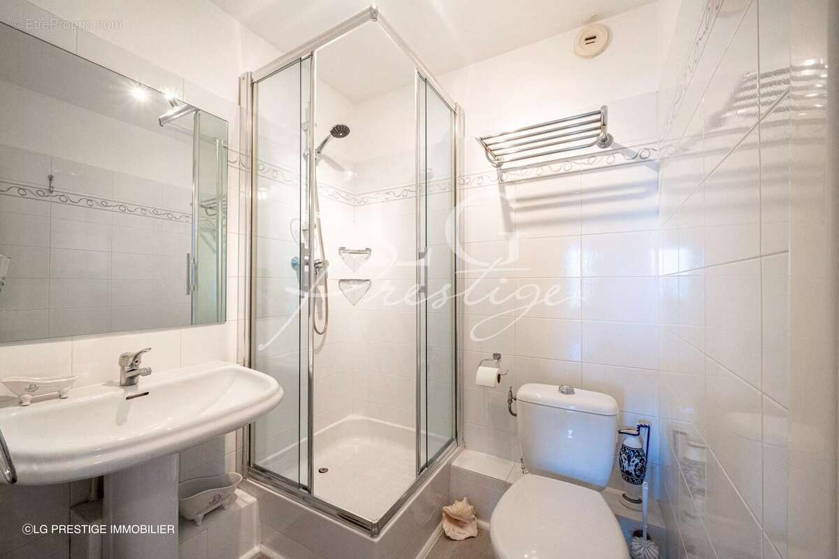Appartement à MANDELIEU-LA-NAPOULE