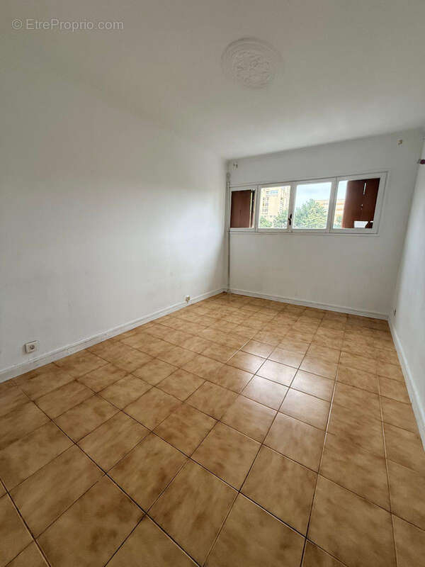 Appartement à MARSEILLE-15E