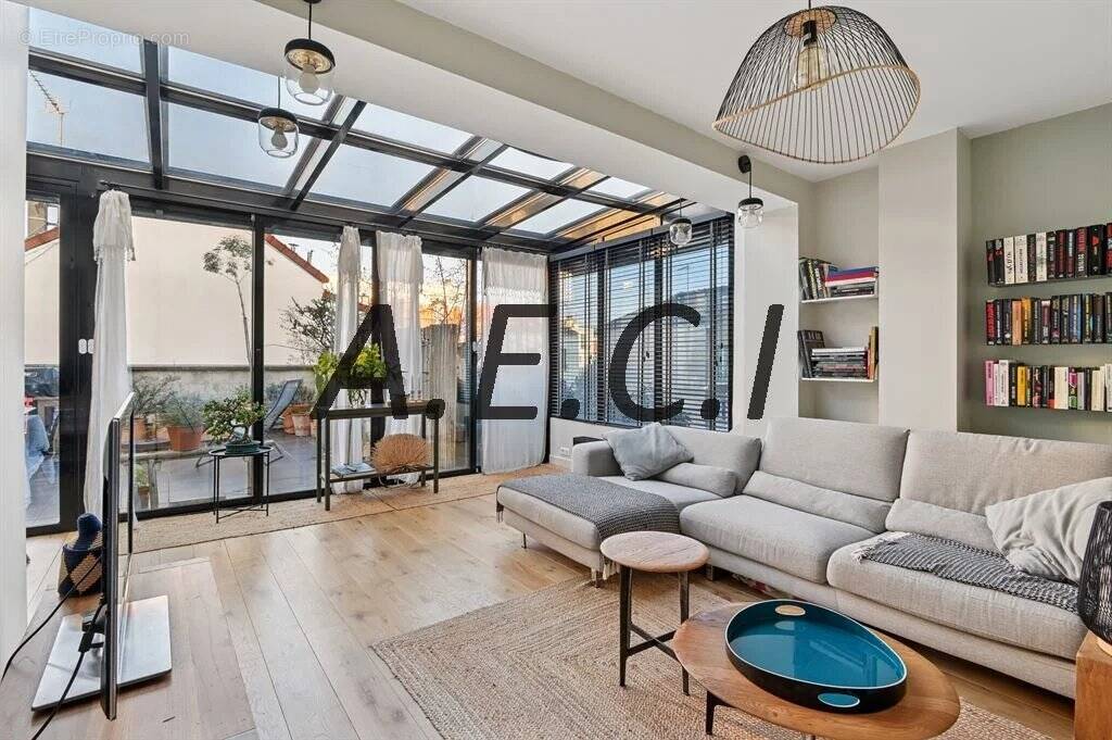 Appartement à BOIS-COLOMBES