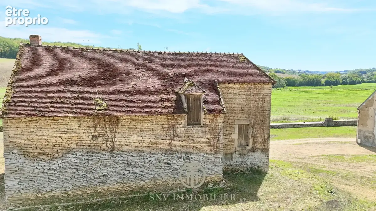Propriété rare avec maison de maître, corps de fermé loué, tourelle et de nombreuses dépendances - photo 42