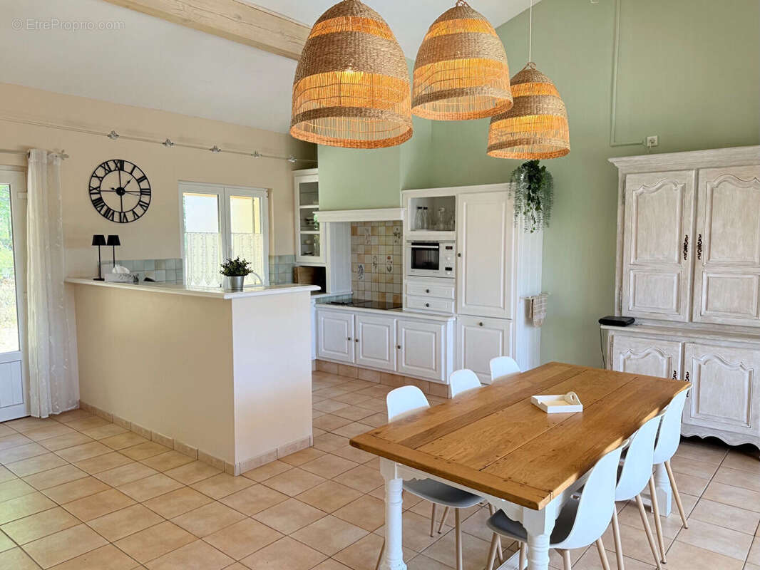 Maison à VAISON-LA-ROMAINE