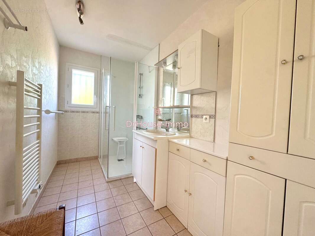 Maison 75 m² à Neuville-De-Poitou  - photo 7