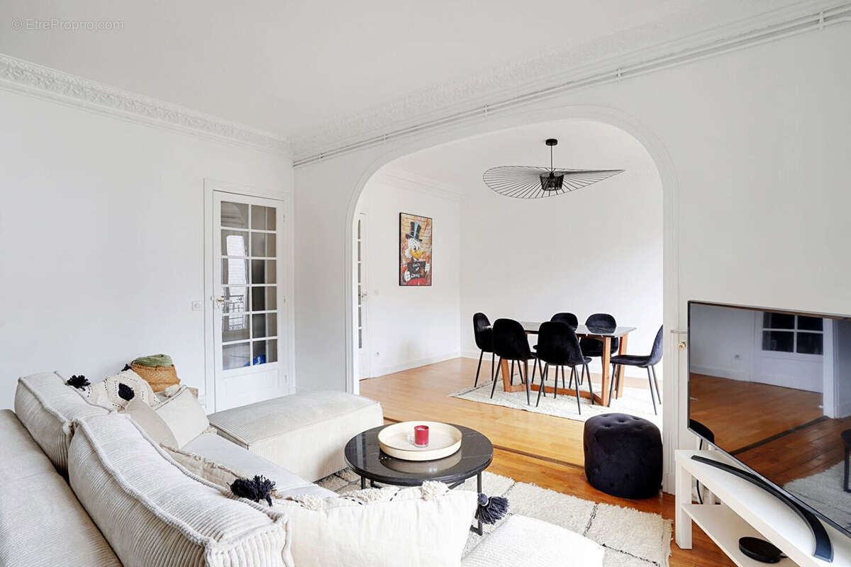 Appartement à LEVALLOIS-PERRET