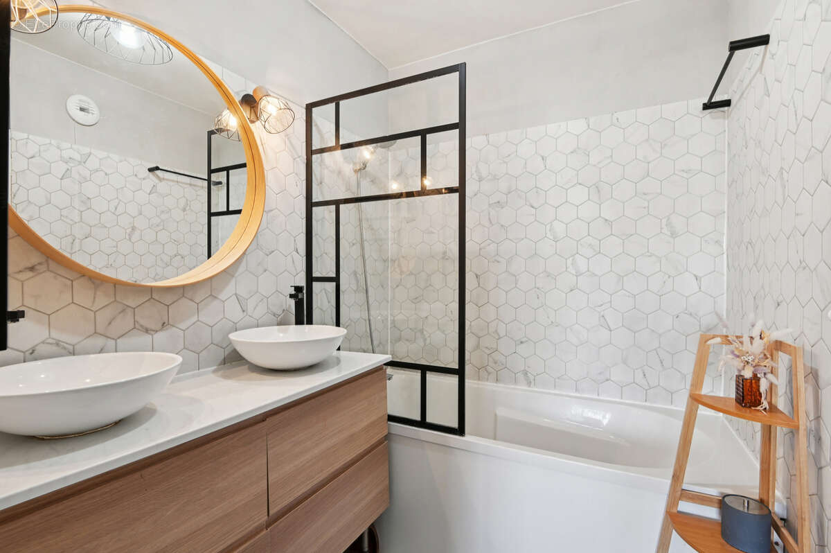 Appartement à PARIS-18E