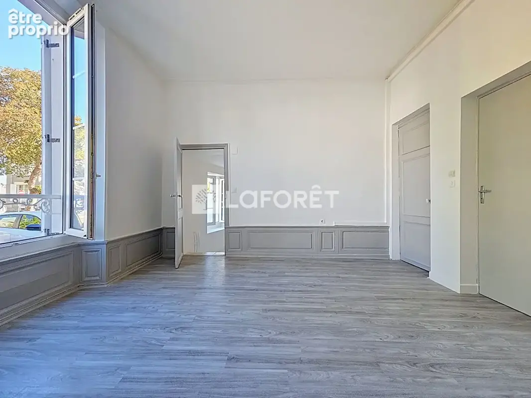 T1 bis de 31m² à 200 mètres de la Place Bichon - photo 2
