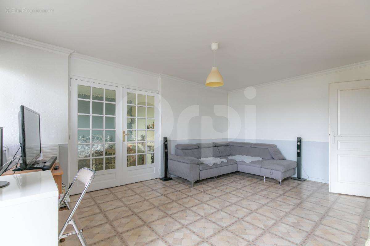 Appartement à BOISSY-SAINT-LEGER