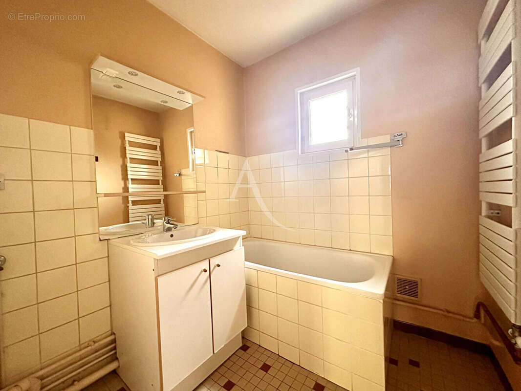 Maison à DAMELEVIERES