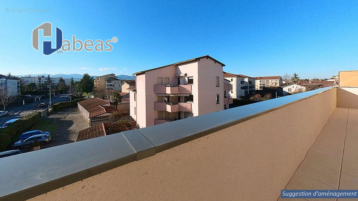 Appartement à CRAPONNE