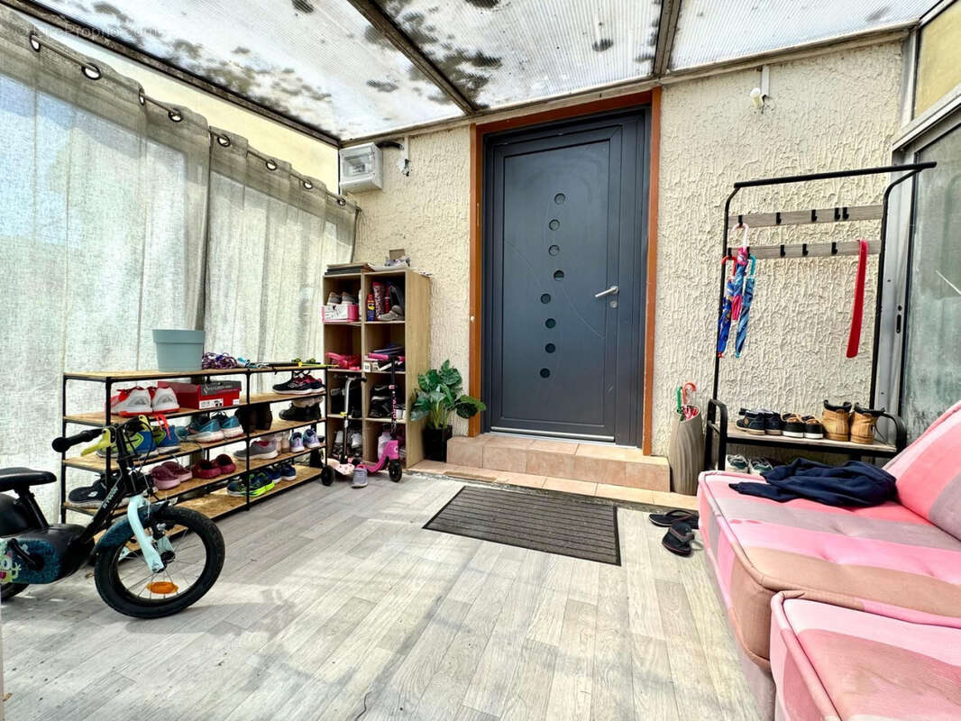 Maison à LE CHATELET-EN-BRIE