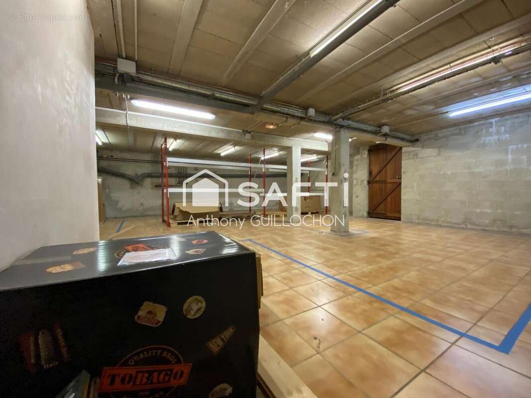 Photo 8 - Commerce à REIMS