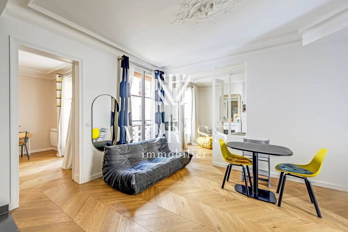 Appartement à PARIS-17E