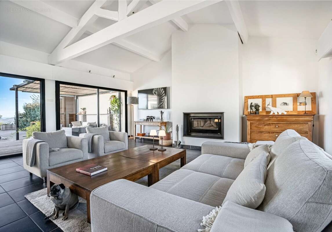 Maison à LES ADRETS-DE-L'ESTEREL