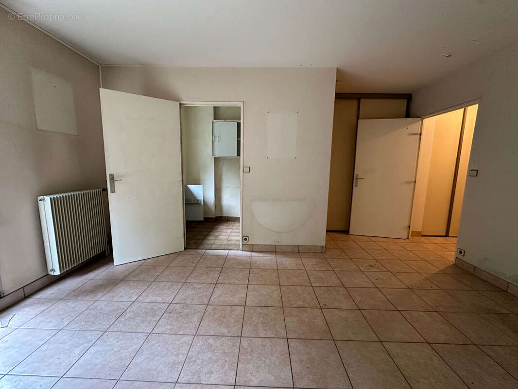 Appartement à MONTROUGE