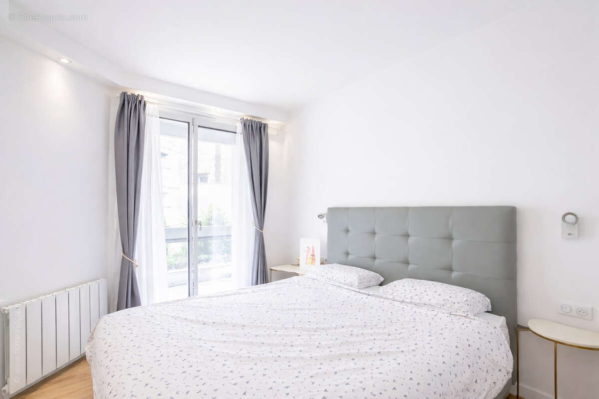 Appartement Neuilly Sur Seine 3 pièce(s) 76.77 m2 - photo 4