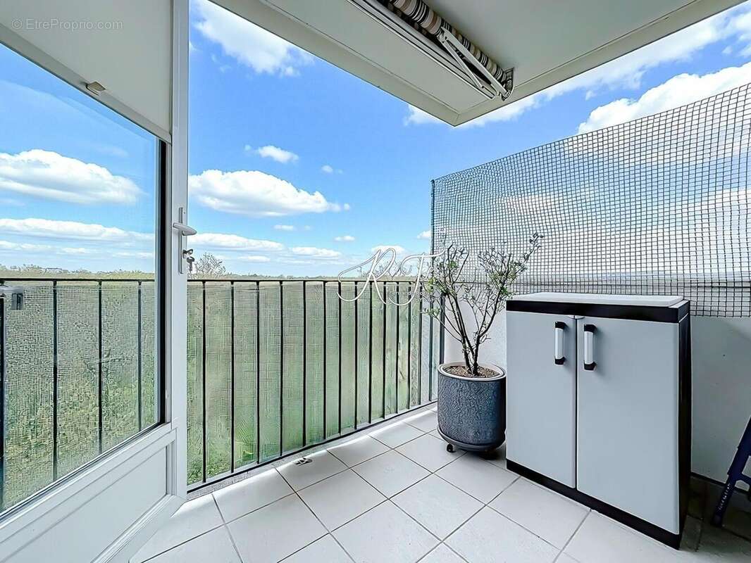 Photo 4 - Appartement à CERGY