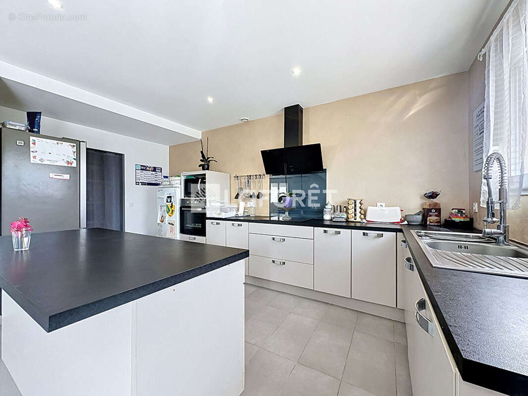 VILLA 3 faces, 3 chambres, 1 suite parentale et piscine. - photo 6