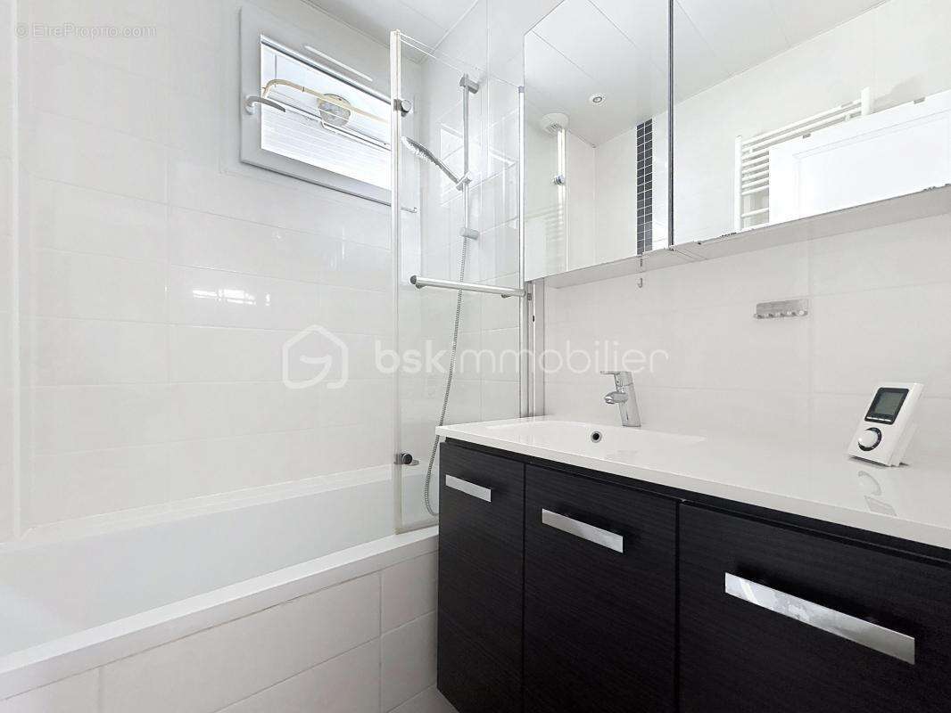 Appartement à NANTERRE