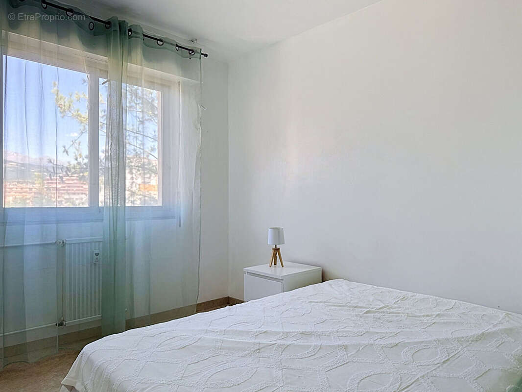 GAP - Appartement T2 avec terrasse, vue panoramique sur les montagnes et ascenseur ! - photo 4