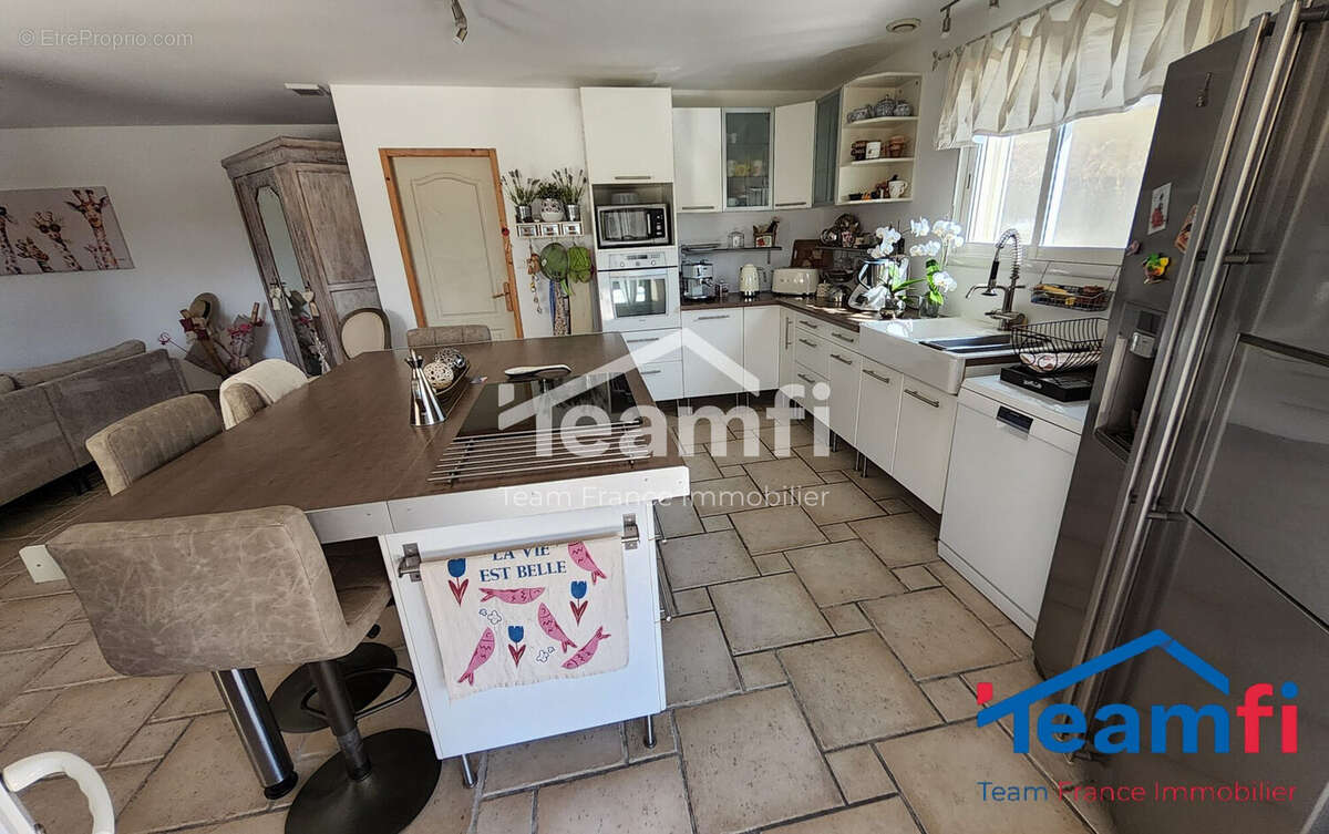 Maison à SAINT-JULIEN-DE-CASSAGNAS