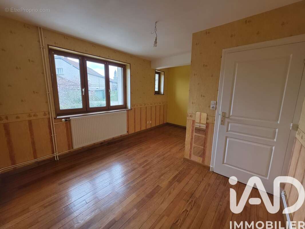 Maison 85 m² à Beaumont-En-Argonne  - photo 8