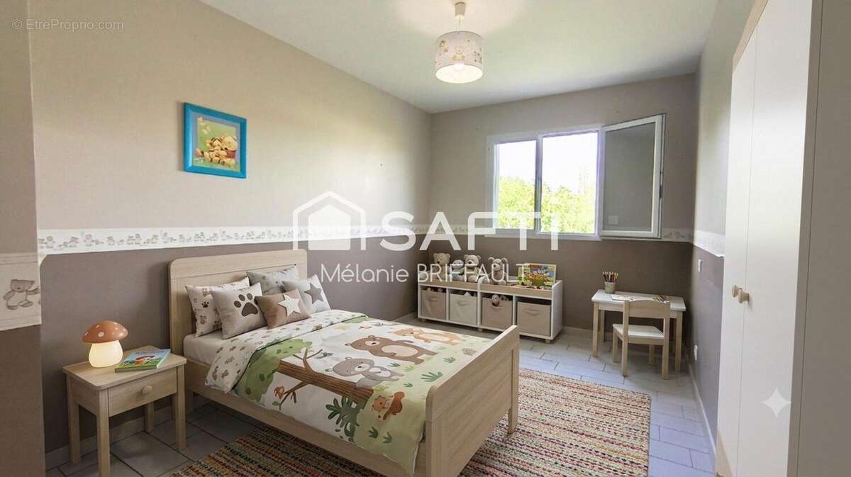 Photo 3