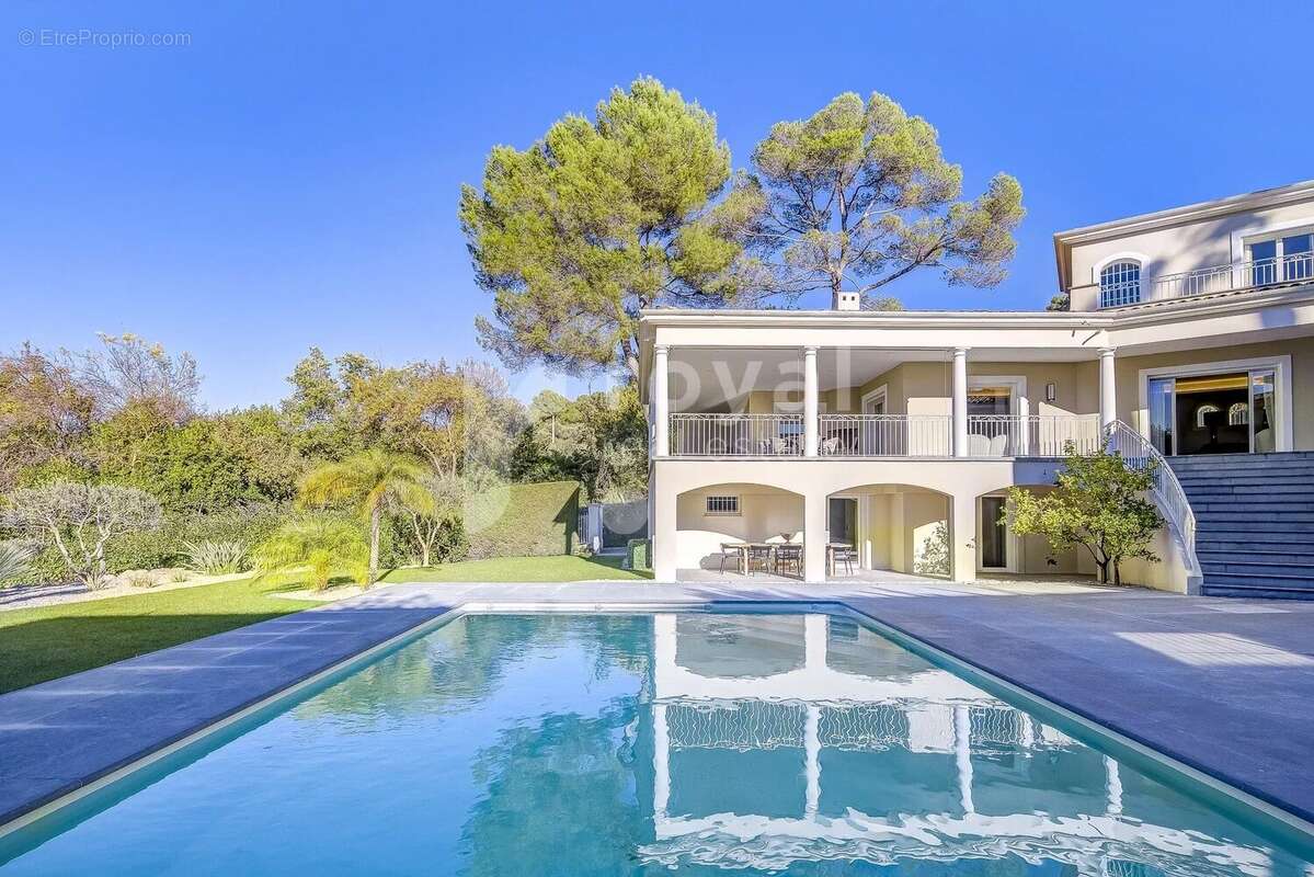 Maison à MOUGINS