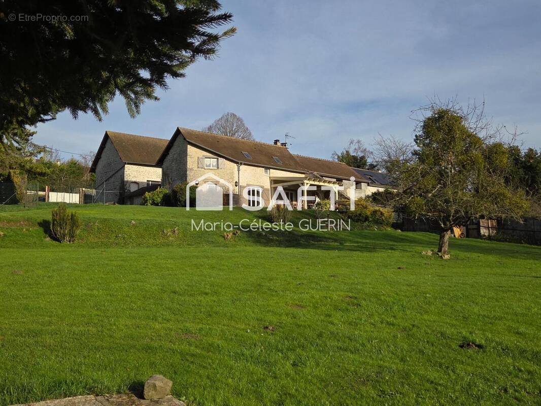 Photo 1 - Maison à FONTENAY-SAINT-PERE