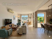 Appartement à LE ROVE