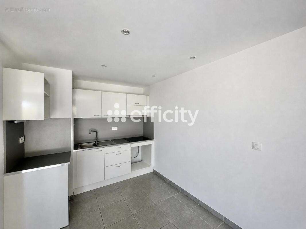 Appartement à JUVIGNAC