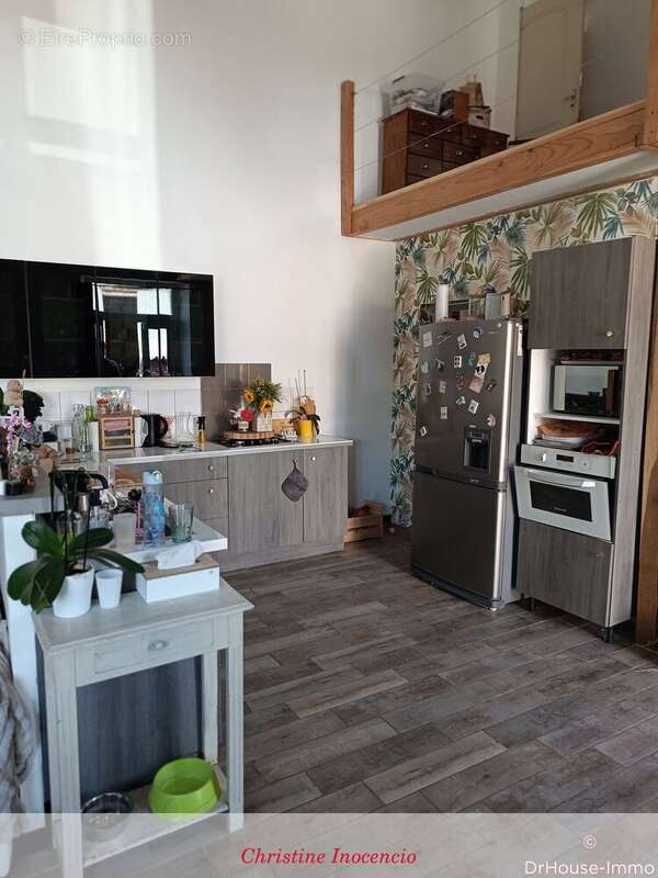 Maison à MONTLIEU-LA-GARDE