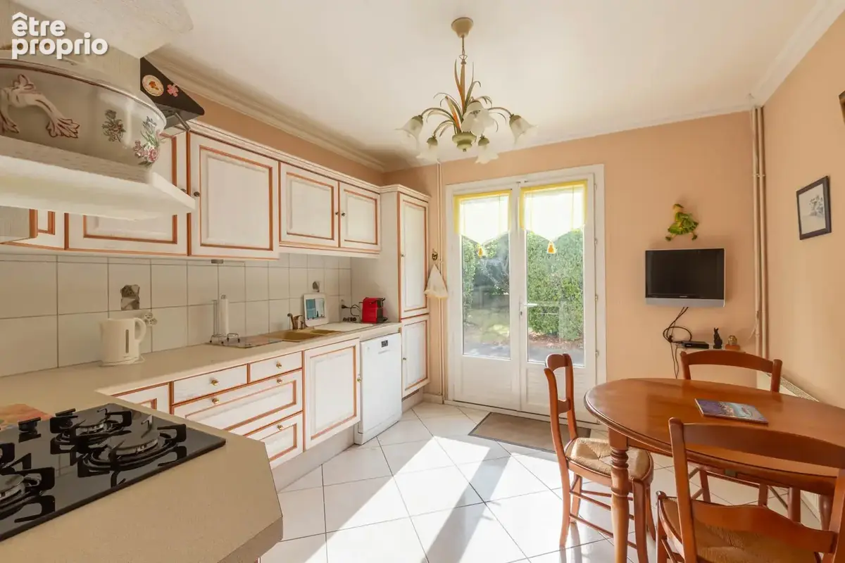 Maison de plain-pied sur 1200m² de terrain - bourg de langueux - photo 11