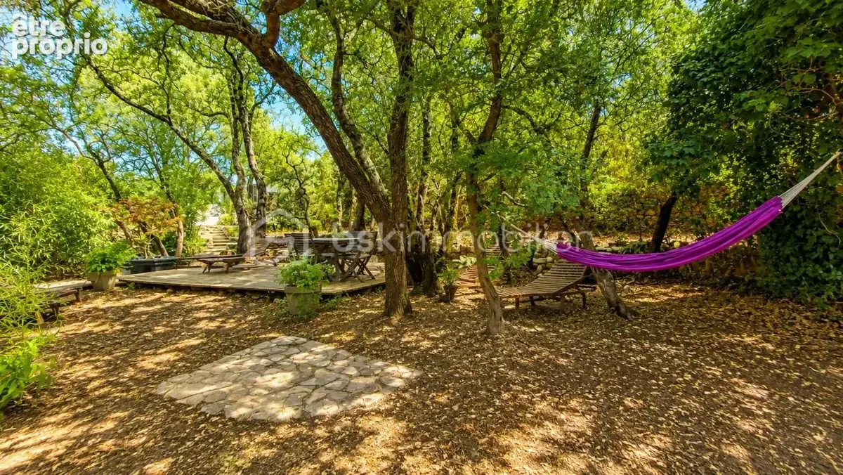 NÉOULES – Propriété de caractère d'environ 240 m² – Famille, patrimoine & revenus – Terrain de 2 600 m² avec piscine - photo 7