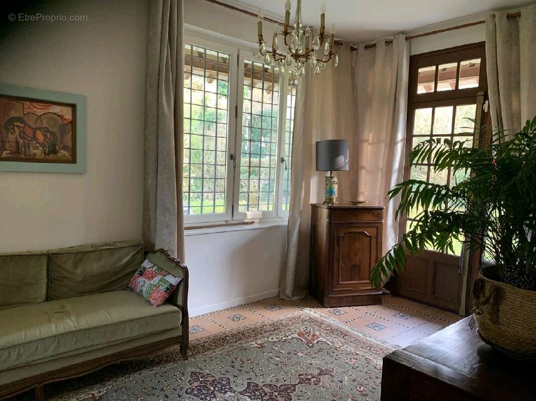 Maison à GRISY-LES-PLATRES