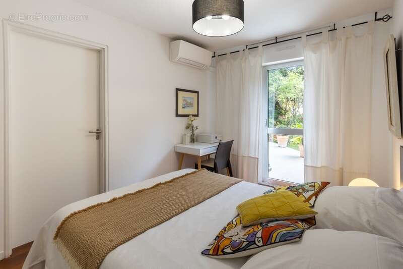 Appartement à MARSEILLE-9E