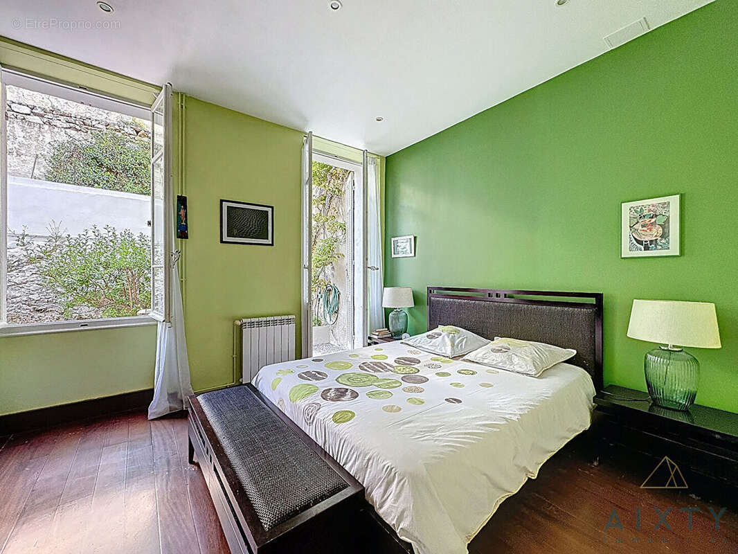 Maison à MARSEILLE-6E