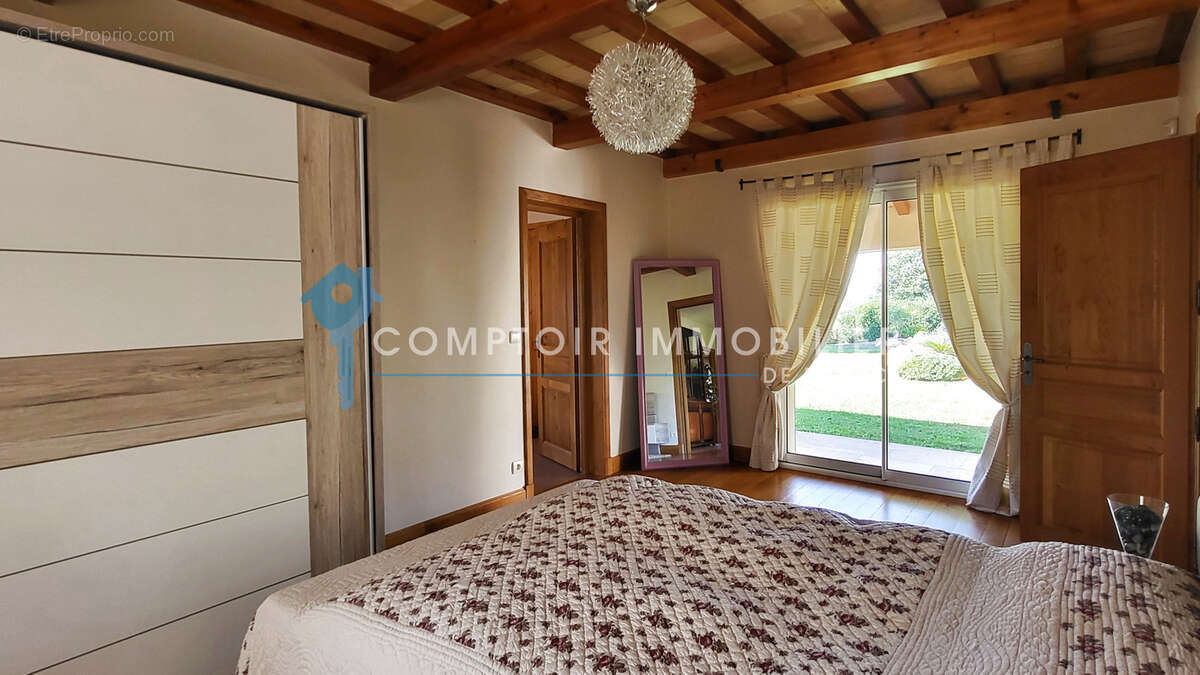 DPT GARD (30), à vendre, UZES proche, maison individuelle type 7, 203m2 habitables, 5 chambres, piscine, garag - photo 7