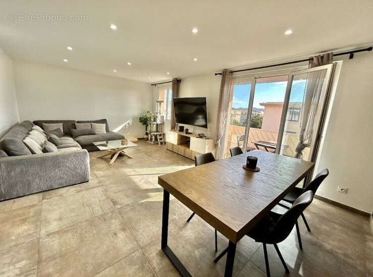 Appartement à SANARY-SUR-MER