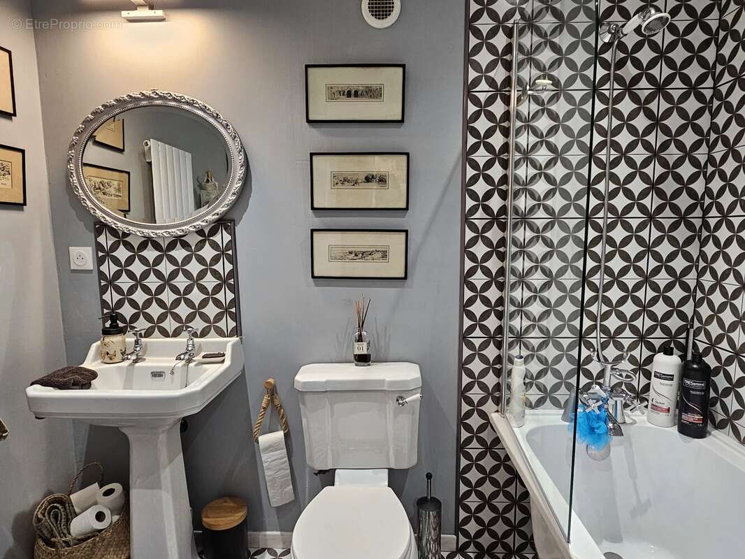 Cinq chambres et piscine - photo 7