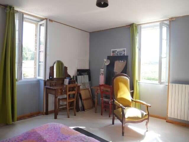 Maison 151 m² à Castandet  - photo 9