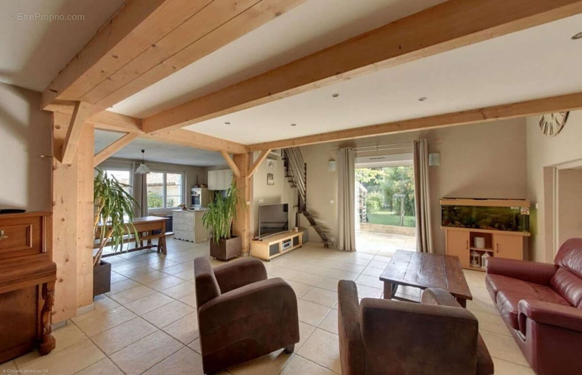 Maison à LAMOTHE-CAPDEVILLE