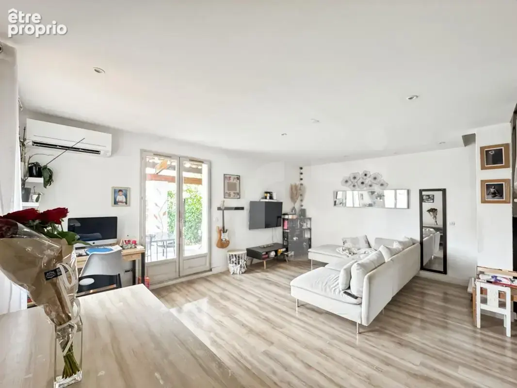 Photo Maison à La Crau au prix de 450 000€