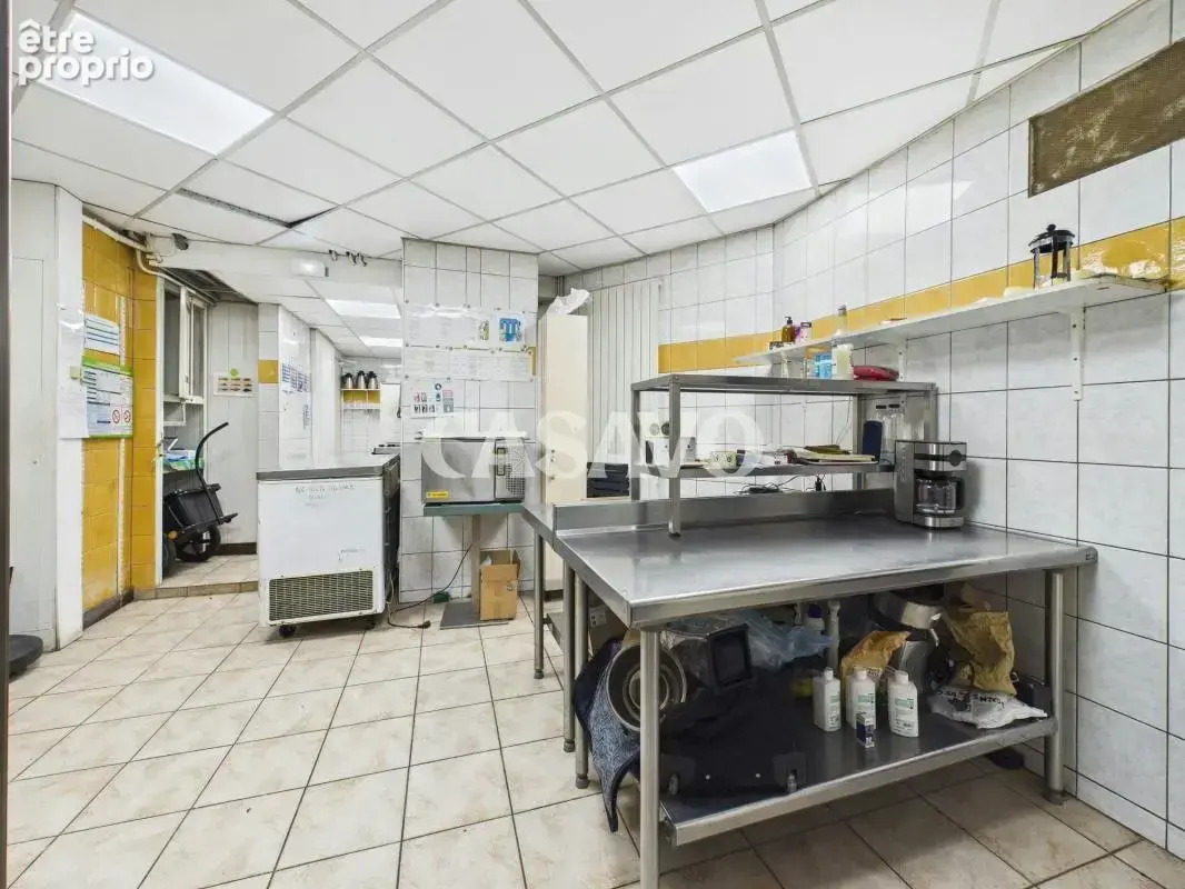 Vente mur et fond de local commercial - Saint-Lazare Havre-Caumartin - photo 9
