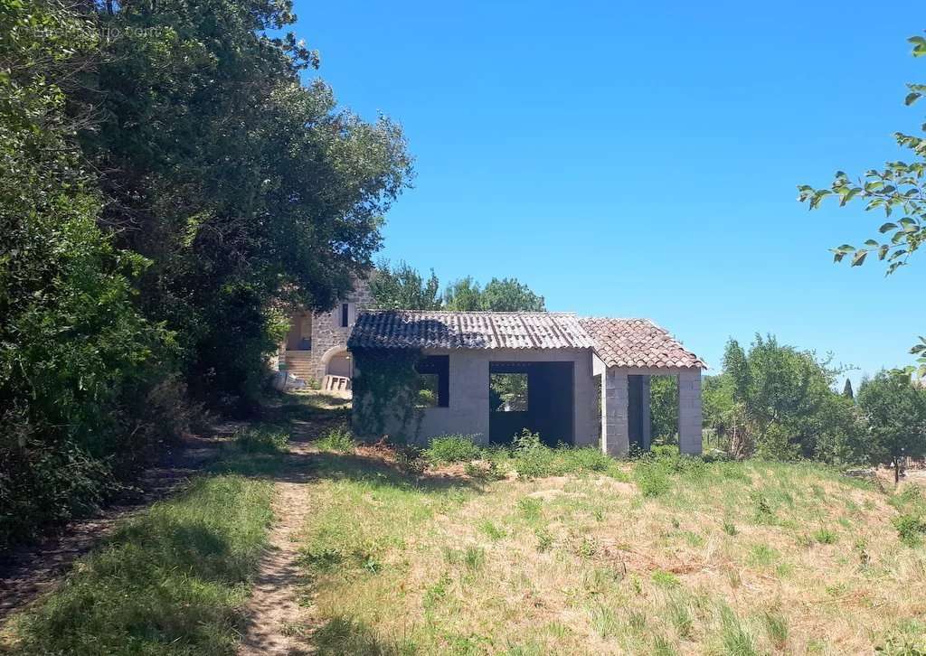 Maison à SAINT-PAUL-LE-JEUNE