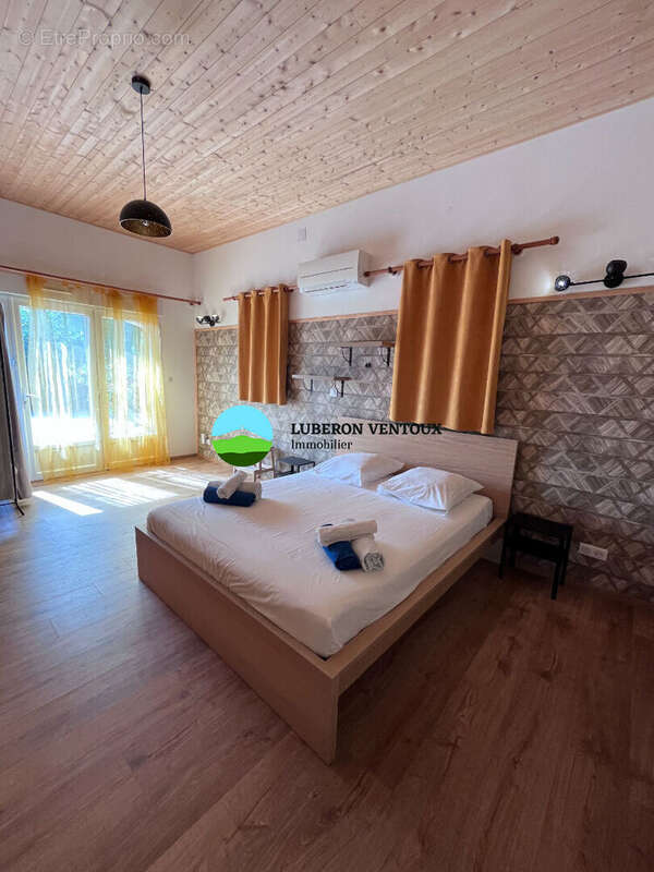 Maison à PERNES-LES-FONTAINES