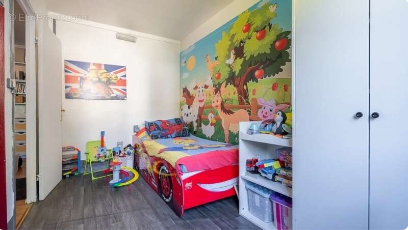 Appartement à CLICHY-SOUS-BOIS