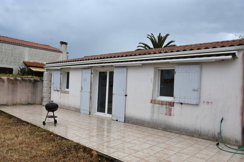 Maison à LA BREE-LES-BAINS