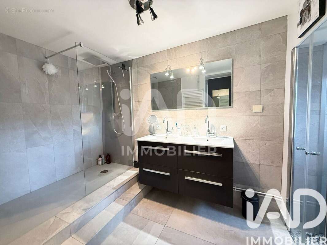 Maison 150 m² à Ecquetot  - photo 6